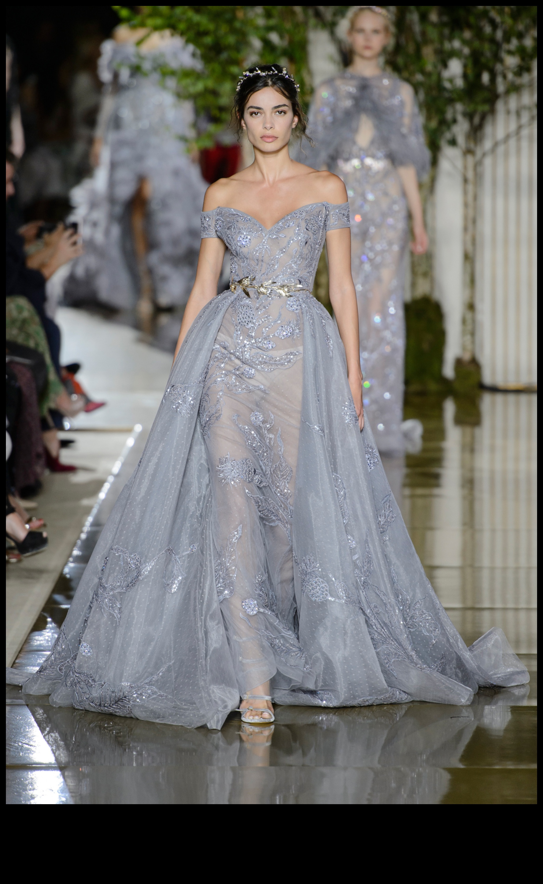 Couture Chronicles: Trend Stilin Hikayesine Dalmak